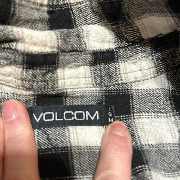 Volcom Plaid Button Up, Large - Picture 3 of 3